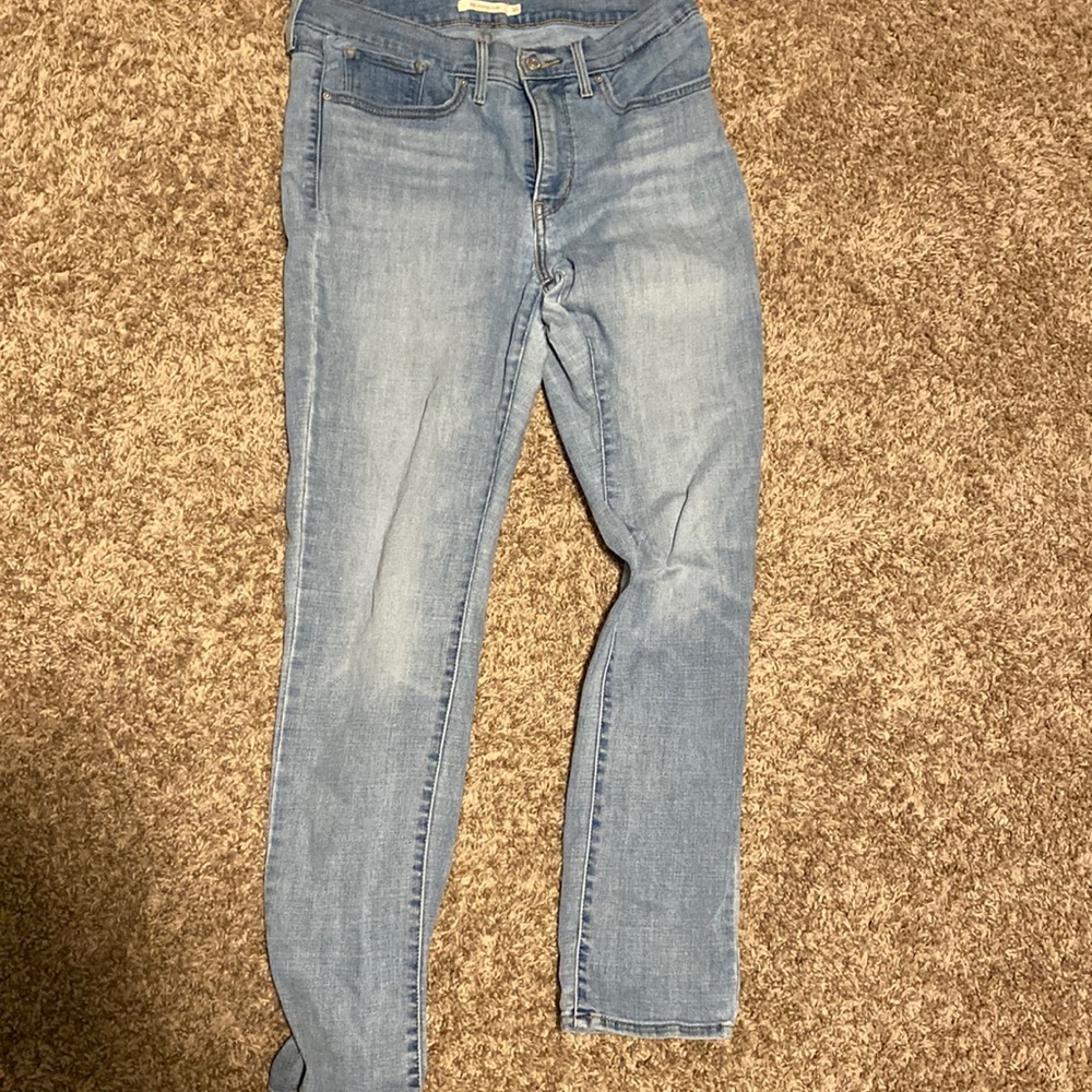 Levi’s light wash 312 jeans